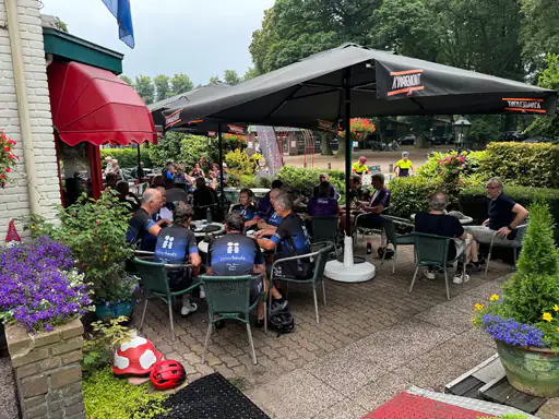 Heerlijk bijkomen op het terras